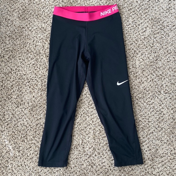 Nike Pants - Nike Pro 365 dri-fit Capri leggings with hot pink elastic band at waist - size M